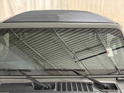 Certified 2023 Jeep Wrangler Unlimited Rubicon 4xe w/ Cold Weather Group image 15