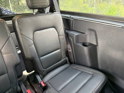 Used 2023 Ford Bronco Badlands w/ Sasquatch Package AWD/4WD image 12