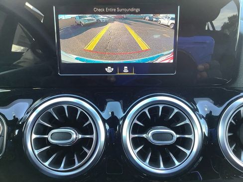 Used 2021 Mercedes-Benz GLA 250 image 25