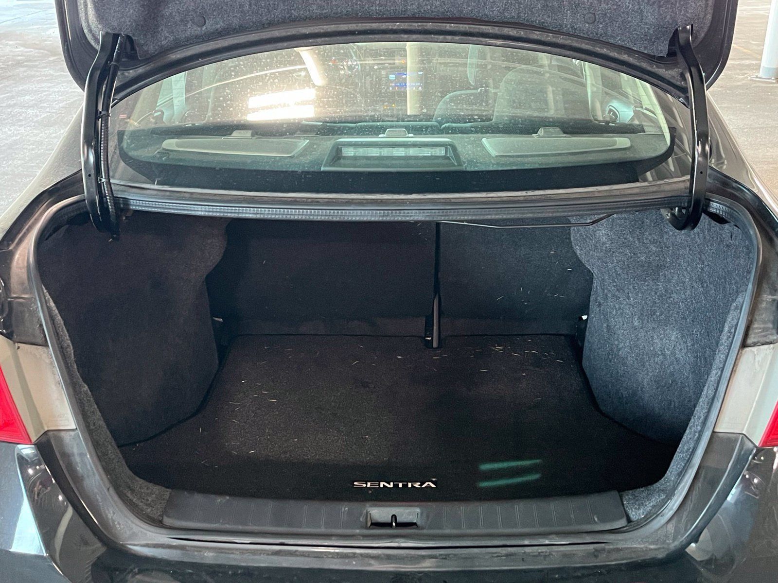 Used 2019 Nissan Sentra S FWD image 10