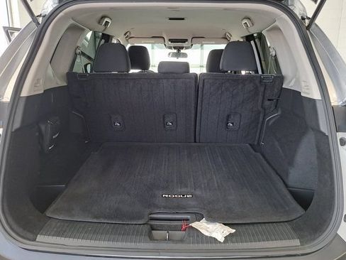 Used 2023 Nissan Rogue SV FWD image 27