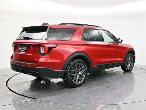 New 2026 Ford Explorer ST-Line w/ ST-Line Street Pack image 5