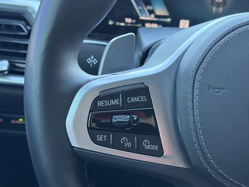 Used 2026 BMW X6 M60i image 11