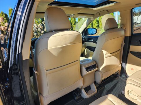 Used 2016 Toyota Highlander Limited image 15