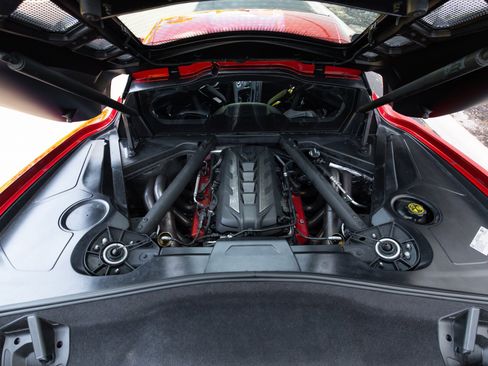 Used 2021 Chevrolet Corvette Stingray Preferred Cpe w/ 2LT RWD image 71