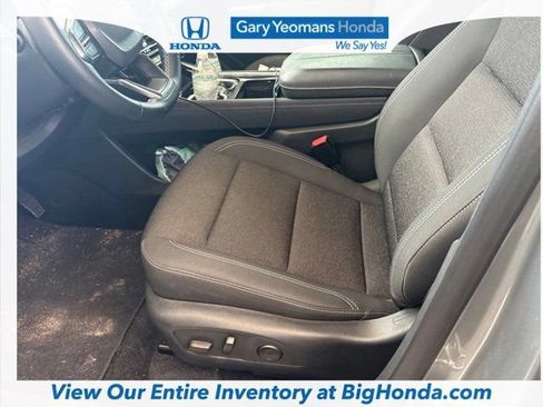 Used 2024 Chevrolet Traverse LT FWD image 10