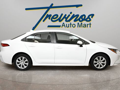 Used 2024 Toyota Corolla LE image 5