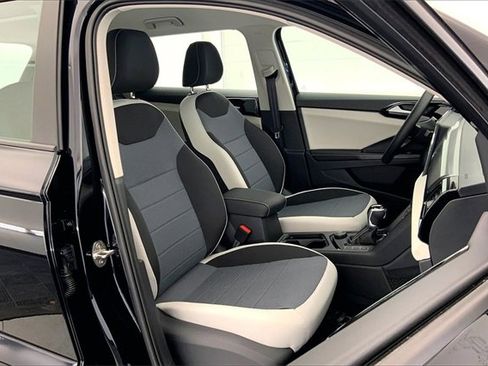 New 2026 Volkswagen Taos S image 9