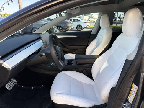 Used 2022 Tesla Model 3 Performance image 23