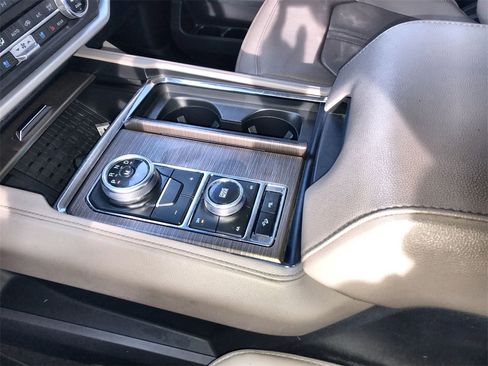 Used 2022 Ford Expedition Max Limited image 21