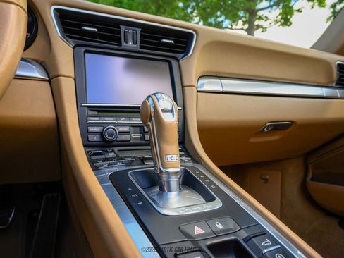 Used 2013 Porsche 911 Carrera 4S image 32