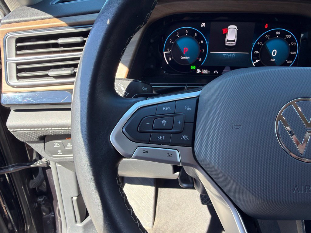 Used 2025 Volkswagen Atlas SE FWD image 16