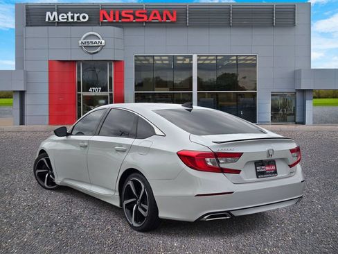 Used 2021 Honda Accord Sport image 4