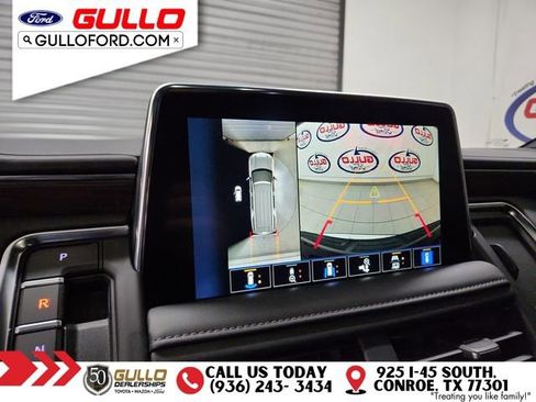 Used 2023 Chevrolet Suburban Z71 w/ Luxury Package image 28