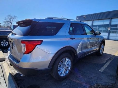 Used 2020 Ford Explorer Limited w/ Hybrid Equipment Group 310A image 10