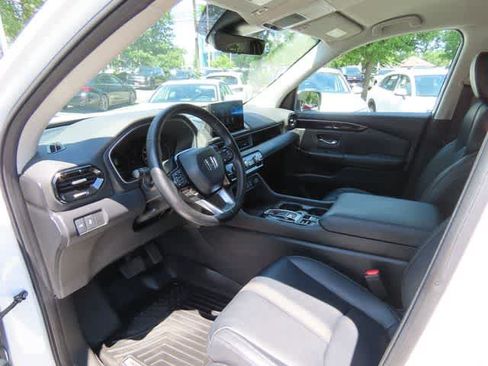Certified 2023 Honda Pilot EX-L image 2