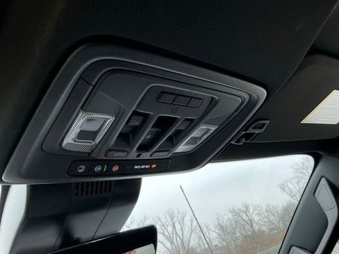 Used 2024 Chevrolet Silverado 2500 High Country w/ High Country Premium Package image 28