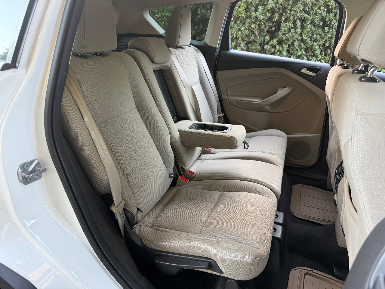 Used 2017 Ford Escape SE AWD/4WD image 24