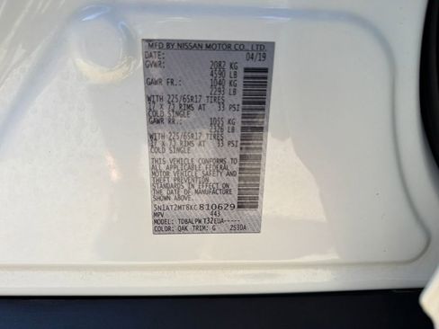 Certified 2019 Nissan Rogue S image 32