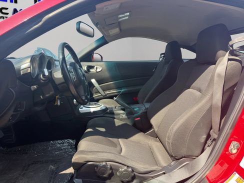 Used 2006 Nissan 350Z Enthusiast w/ (N93) Cargo Convenience Pkg RWD image 9
