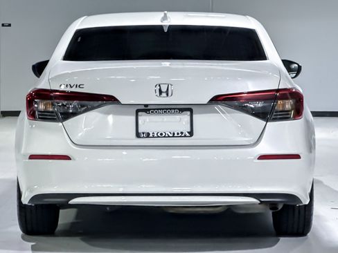 Used 2024 Honda Civic LX image 10