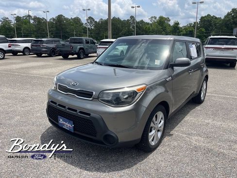 Used 2015 Kia Soul + FWD image 3