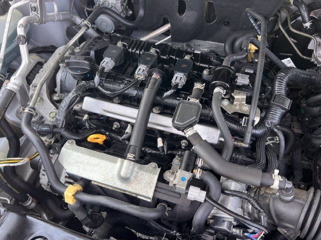 Used 2020 Nissan Kicks SR FWD image 27