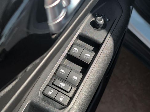 Used 2022 Jeep Compass Trailhawk AWD/4WD image 9