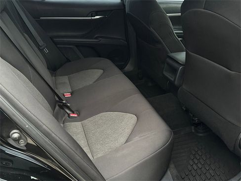 Used 2021 Toyota Camry LE w/ Cold Weather Package image 9