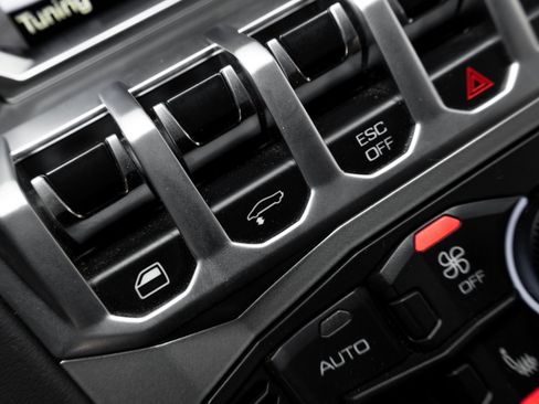 Used 2014 Lamborghini Aventador LP 700-4 image 65