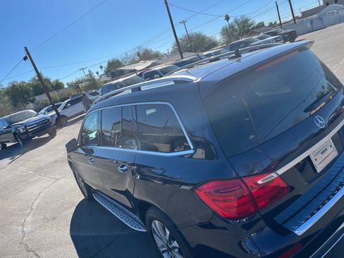 Used 2014 Mercedes-Benz GL 450 4MATIC image 51