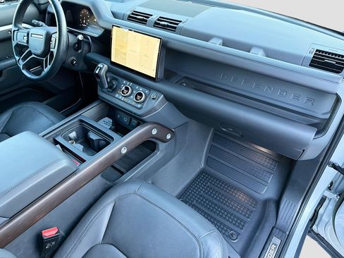 Used 2023 Land Rover Defender 110 X image 13