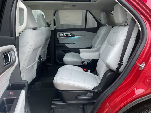 New 2026 Ford Explorer Platinum w/ LUX Leather Package image 20