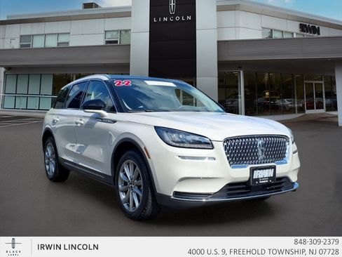 Certified 2022 Lincoln Corsair AWD w/ Premium Package image 2