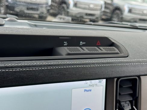 New 2026 Ford Bronco Outer Banks AWD/4WD image 35