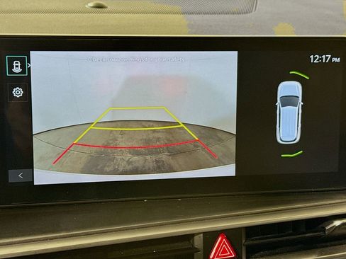 Used 2024 Kia Sorento S image 12