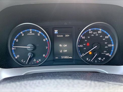 Used 2017 Toyota RAV4 LE image 19