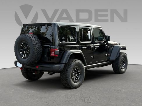 New 2026 Jeep Wrangler Unlimited Rubicon w/ Xtreme 35 Tire Package image 21