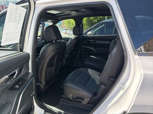 Certified 2025 Kia Telluride SX Prestige X-Line AWD/4WD image 22