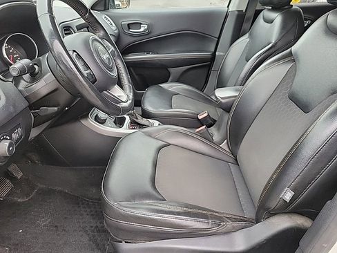 Used 2018 Jeep Compass Latitude w/ Popular Equipment Group image 11