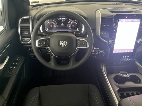 Used 2026 RAM 1500 Big Horn AWD/4WD image 32