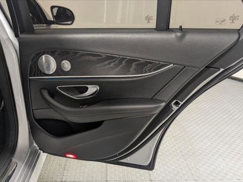 Used 2018 Mercedes-Benz E 300 w/ Premium 1 Package image 21