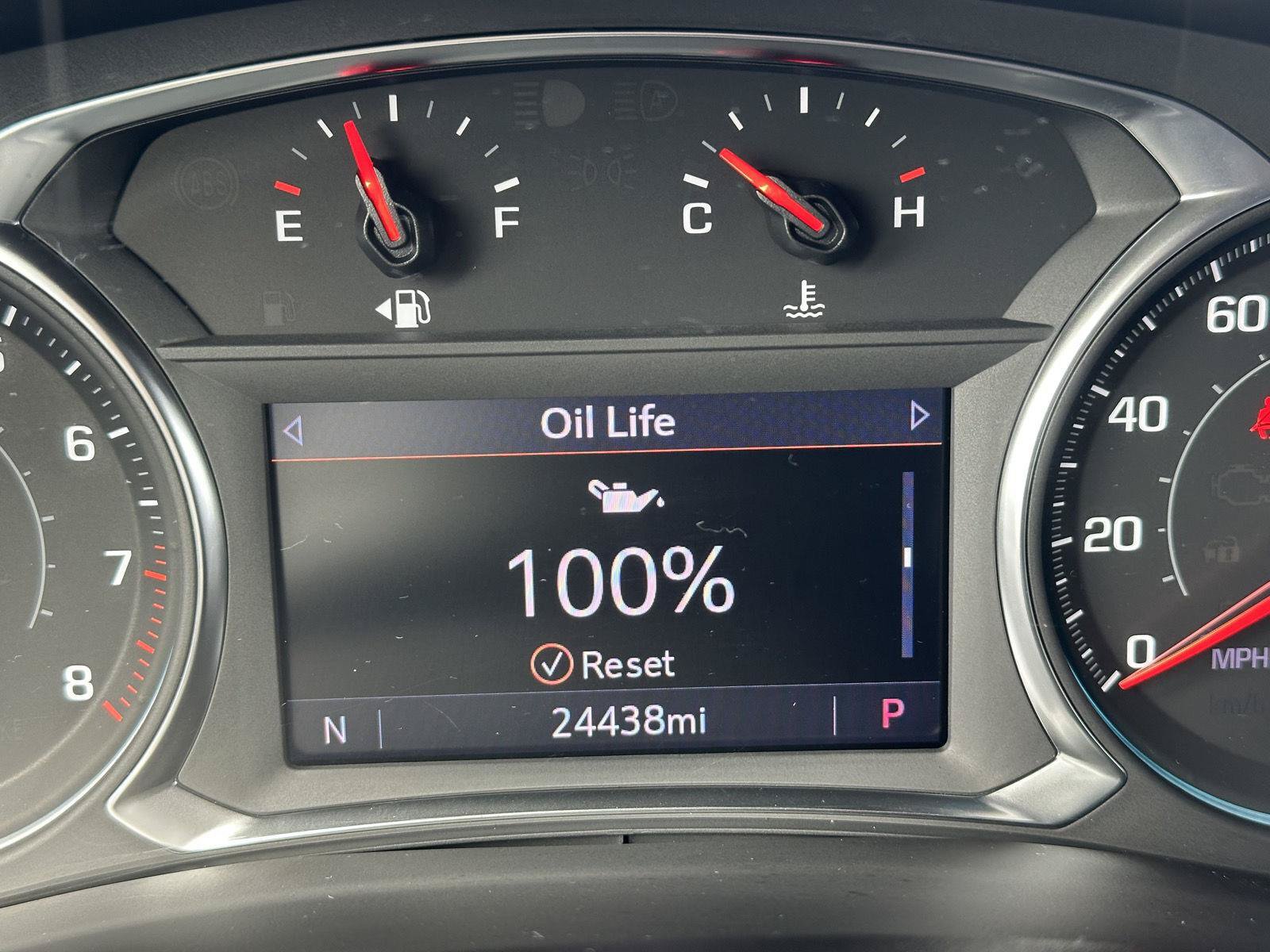 Used 2023 Chevrolet Traverse LT FWD image 26