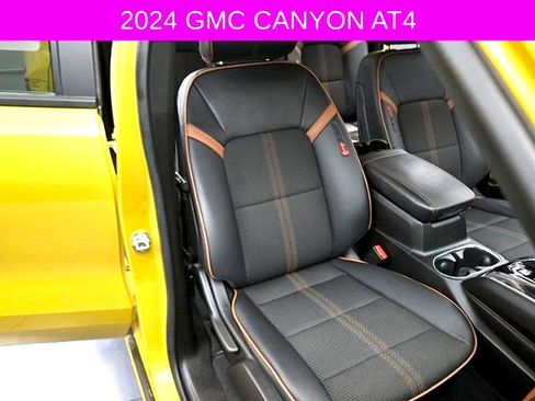 Used 2024 GMC Canyon AT4 AWD/4WD image 11