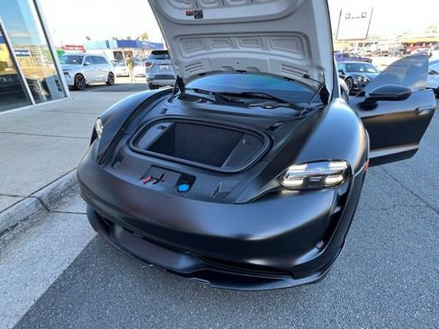 Used 2022 Porsche Taycan 4 Cross Turismo w/ Premium Package image 30