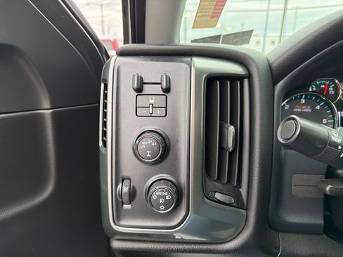 Certified 2018 Chevrolet Silverado 1500 LT w/ All Star Edition image 31