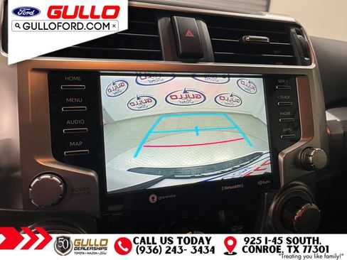Used 2022 Toyota 4Runner SR5 Premium w/ Moonroof Package AWD/4WD image 26