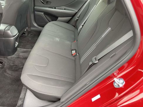 Certified 2025 Hyundai Elantra Sport FWD image 14