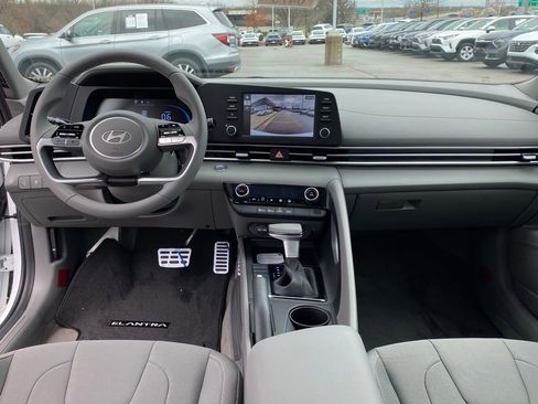 New 2026 Hyundai Elantra Sport FWD image 27