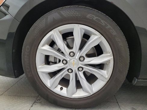 Used 2023 Chevrolet Malibu LT FWD image 31